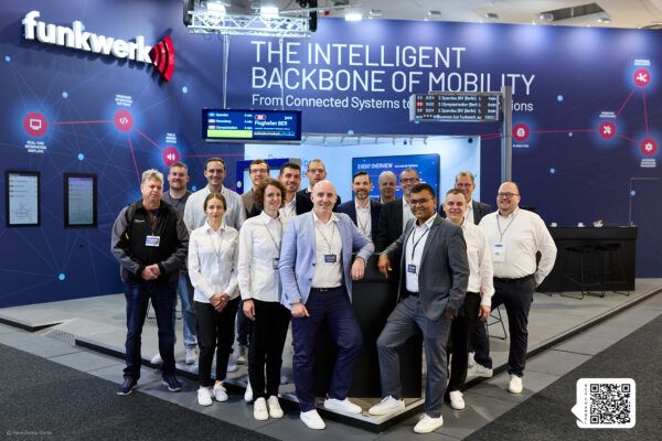 Teamfoto auf der InnoTrans 2026